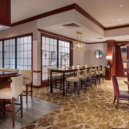 Crowne Plaza Providence-Warwick-2